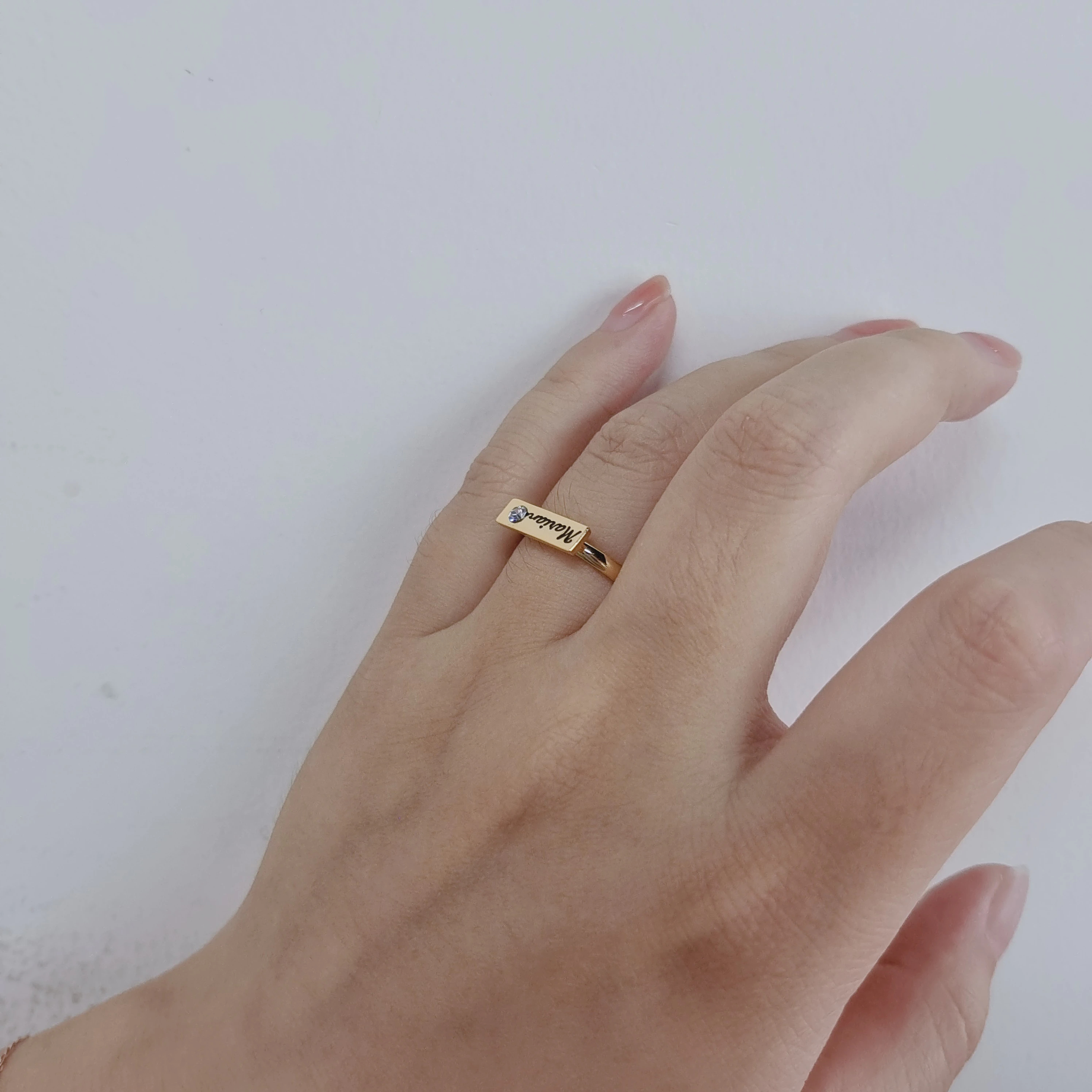 Ring mit Gravur | Klasse-Gravur Personalisierter Ring mit eigenem Namen Wunschtext