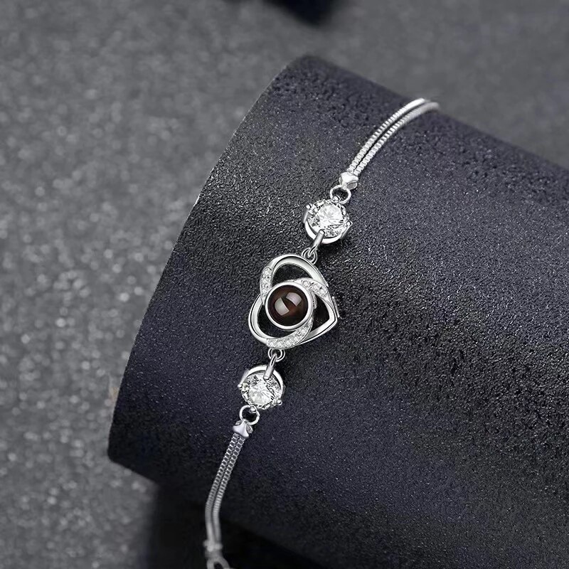 Armband mit Fotoprojektion – Personalisiertes Damenarmband mit Bild im Inneren, verstellbar 18–23 cm