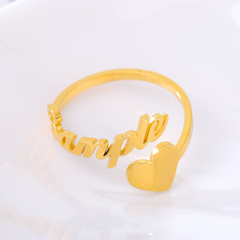 Damen Herz-Ring mit Namensgravur – personalisiert mit Wunschtext
