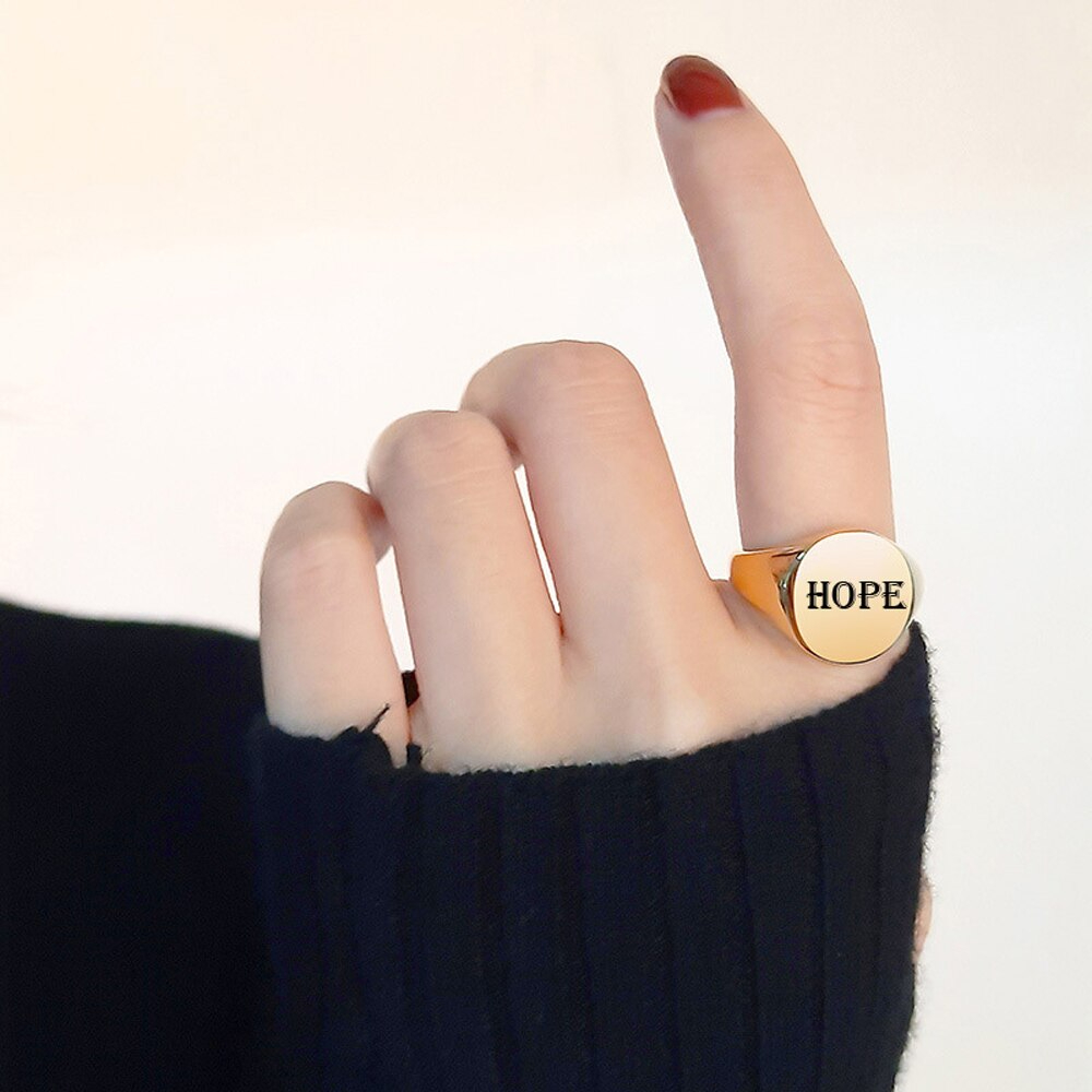 Ring mit Wunschtext Gravur | Klasse-Gravur Personalisierter Ring Textgravur