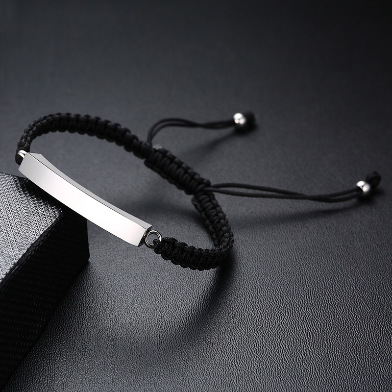 Schwarzes Armband aus Edelstahl Personalisiertes Armband mit eigenem Namen