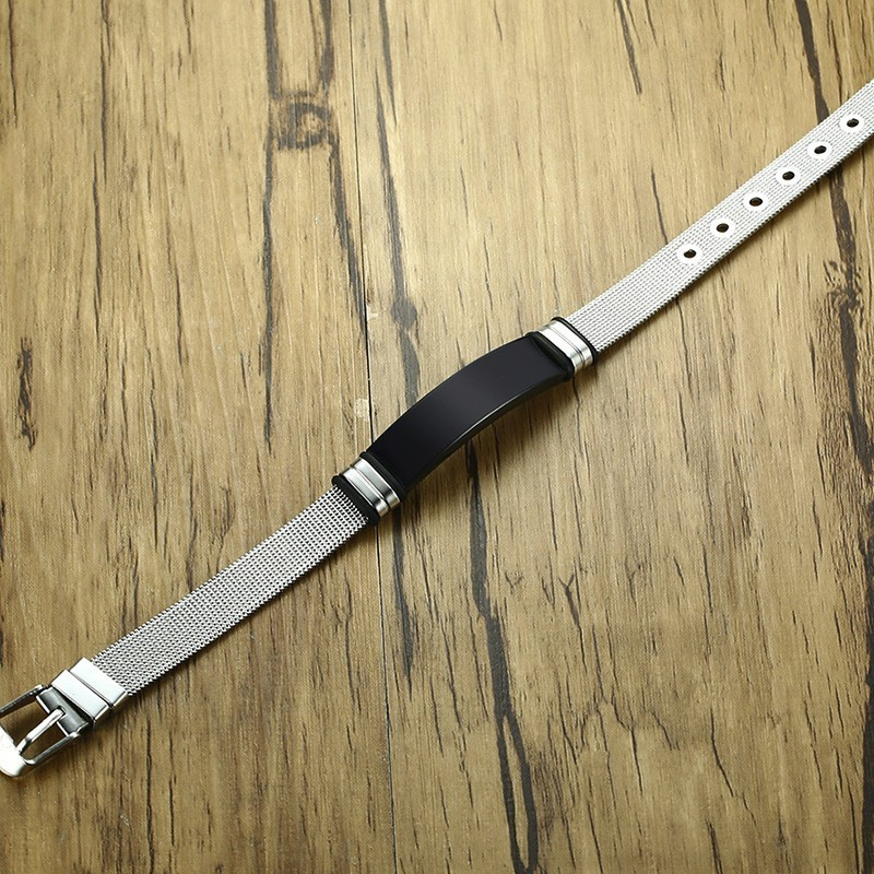 Verstellbares Herrenarmband aus Edelstahl mit eigenem Namen Wunschtext Gravur Armband