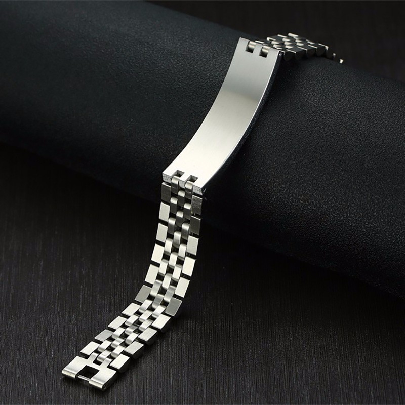 Armband Personalisiert aus Edelstahl mit eigenem Namen Wunschtext
