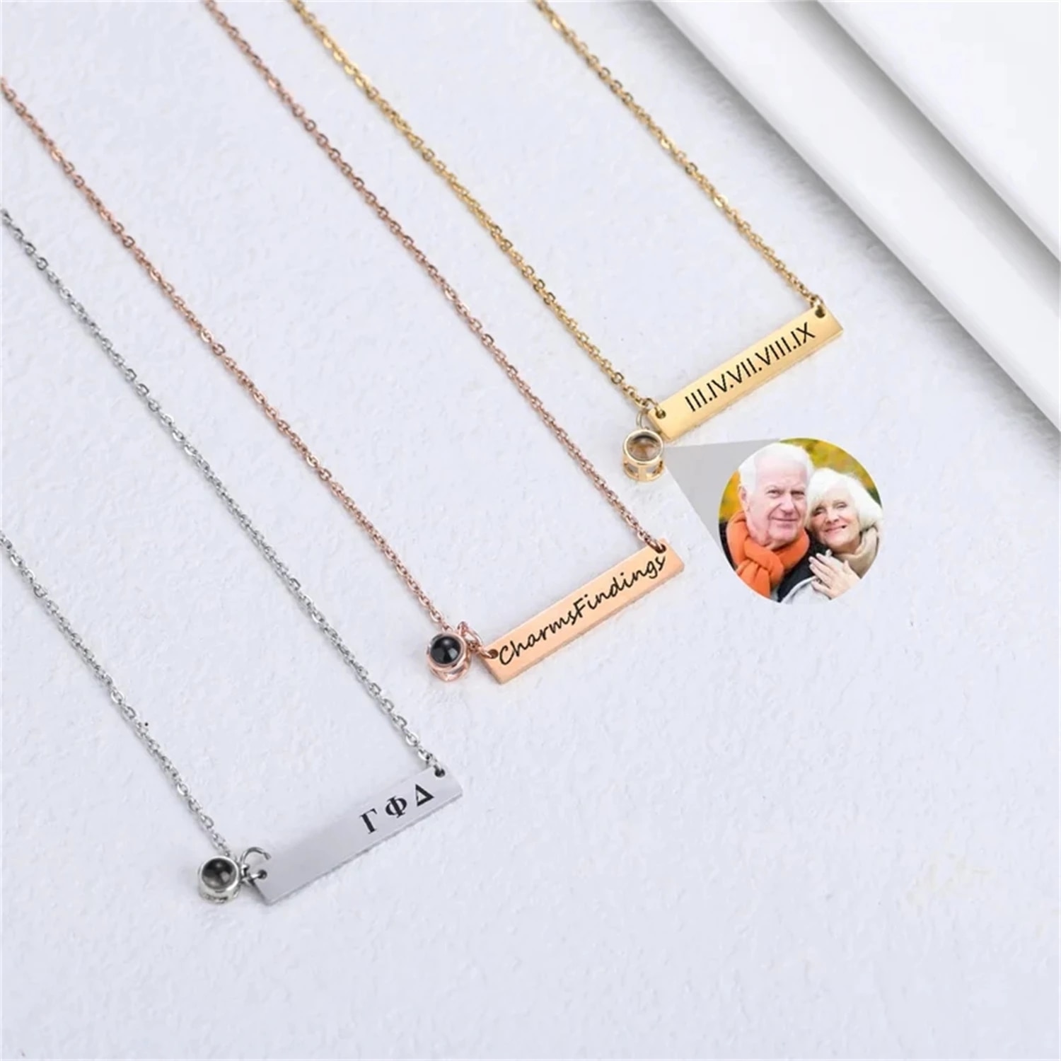 Personalisierte-Projektion-Foto-Halskette-Benutzerdefinierte-Bar-Gravur-Name-Anh-nger-Gold-berzogene-Typenschild-Memorial-Schmuck-Geschenk-jpg_Q90-jpg_MuryqOPGnpylv