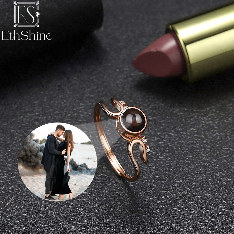 Verstellbarer Fotoprojektion-Ring mit eigenem Bild im Kristall-Stein | Klasse-Gravur