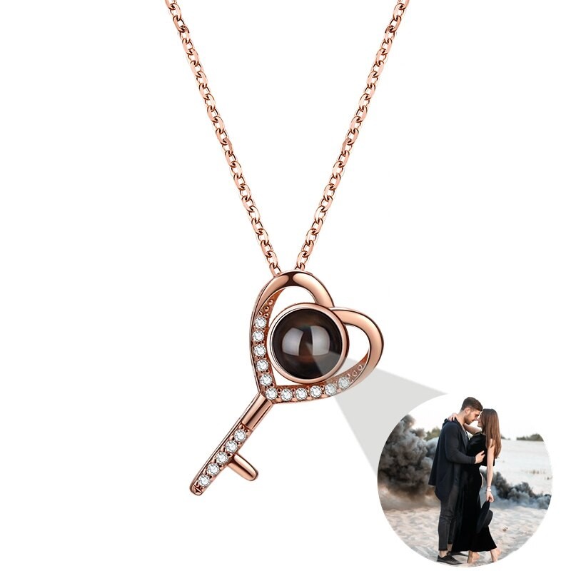 Schlüssel-Halskette mit Fotoprojektion aus 925er Sterling Silber – personalisiert mit eigenem Bild