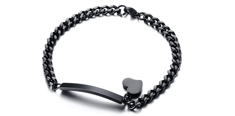 Personalisiertes Armband aus Edelstahl mit eigenem Namen Wunschtext Gravur Herz Symbol