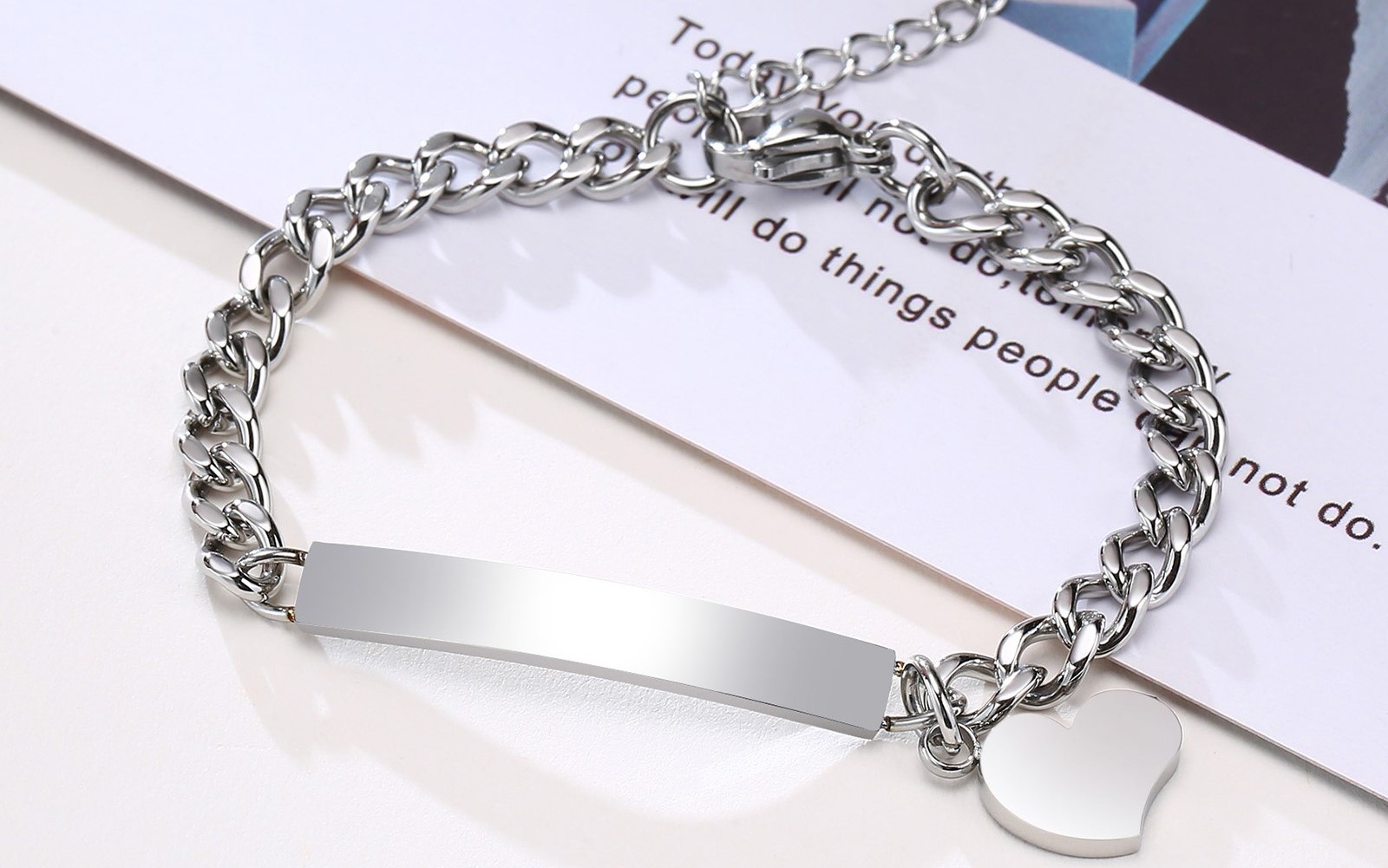 Armband-Personalisiert-mit-eigenem-Namen-Wunschtext-Herz-Symbol-2erdcsvKJchcUNmirbdQO4cLqgO