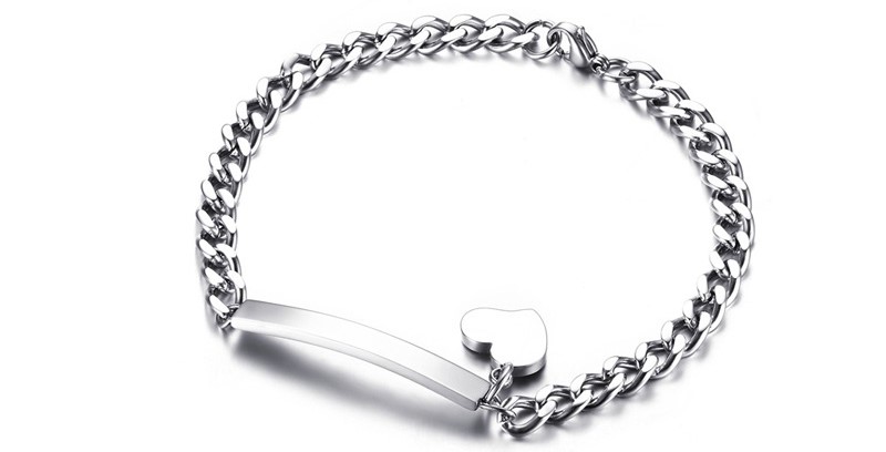 Personalisiertes Armband aus Edelstahl mit eigenem Namen Wunschtext Gravur Herz Symbol