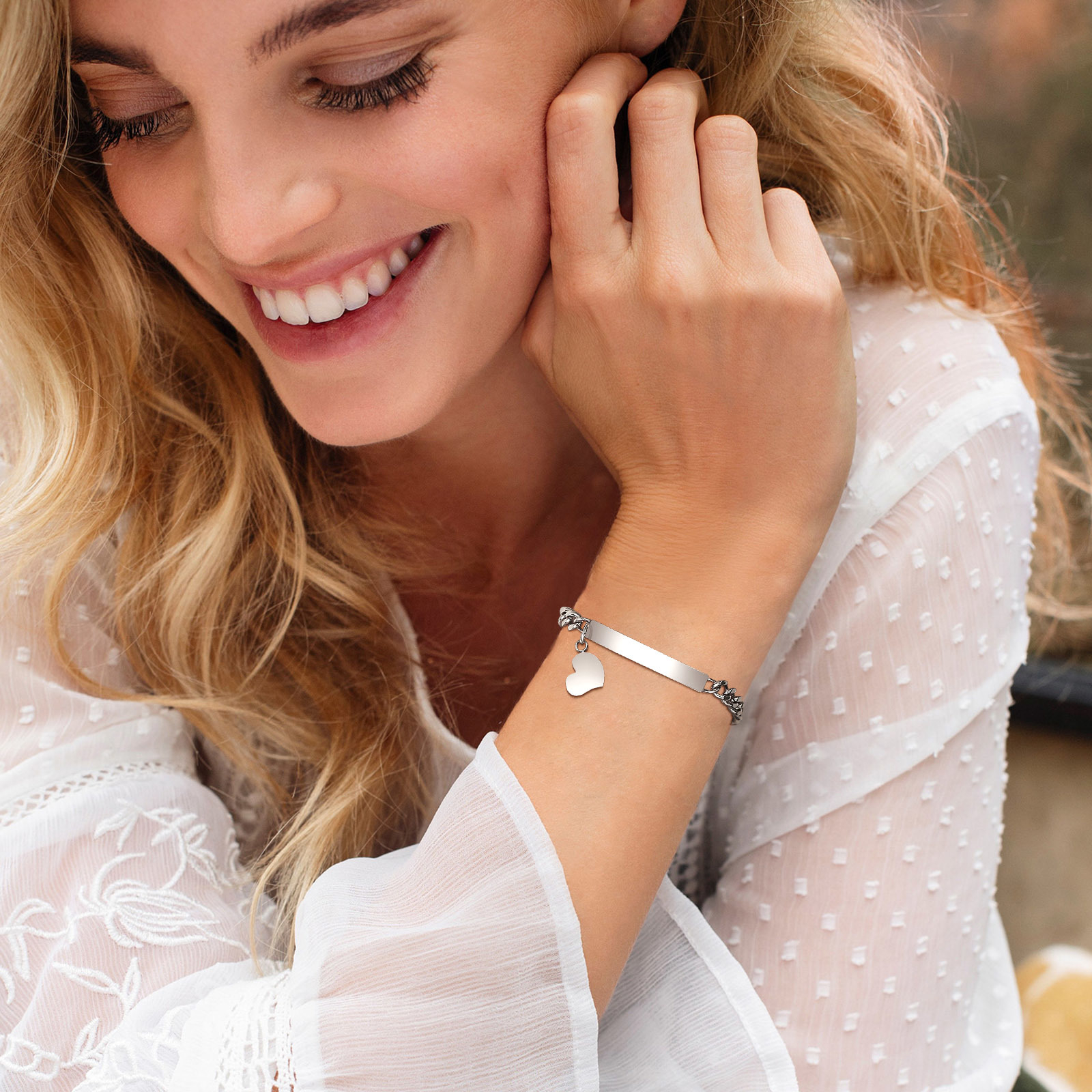 Armband Personalisiert mit eigenem Namen Wunschtext (Herz Symbol)