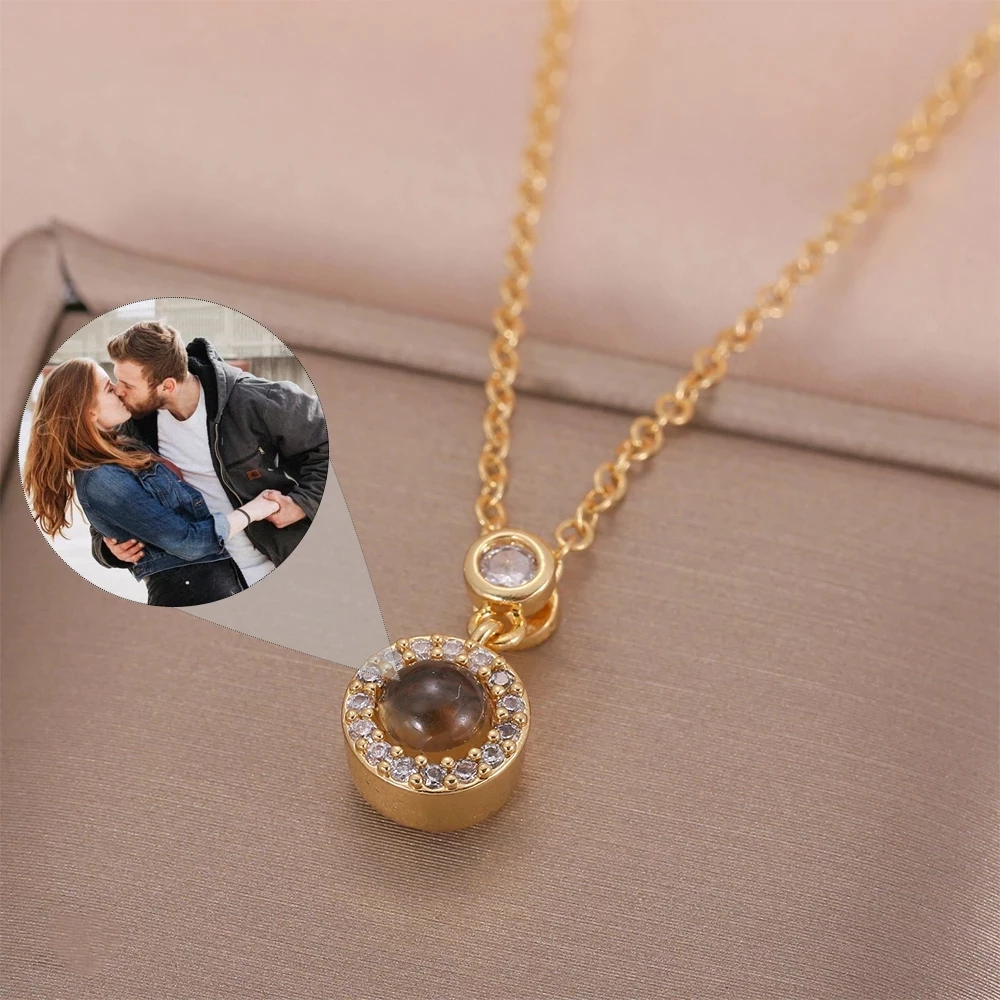 Dascusto-Individuelle-Foto-Halskette-F-r-Frauen-Personalisierte-Projektion-Bild-Runde-Anh-nger-Halskette-Benutzerdefinierte-Schmuck-jpg_Q90-jpg_apVmwyl86cZXy